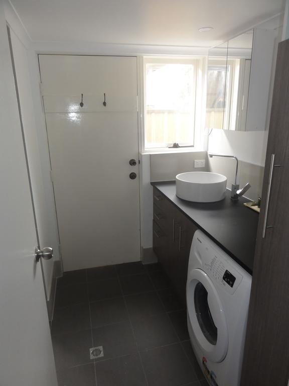 Prime Location & Spacious Adelaide Ngoại thất bức ảnh