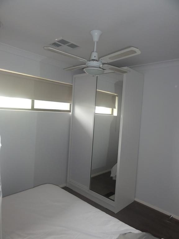 Prime Location & Spacious Adelaide Ngoại thất bức ảnh